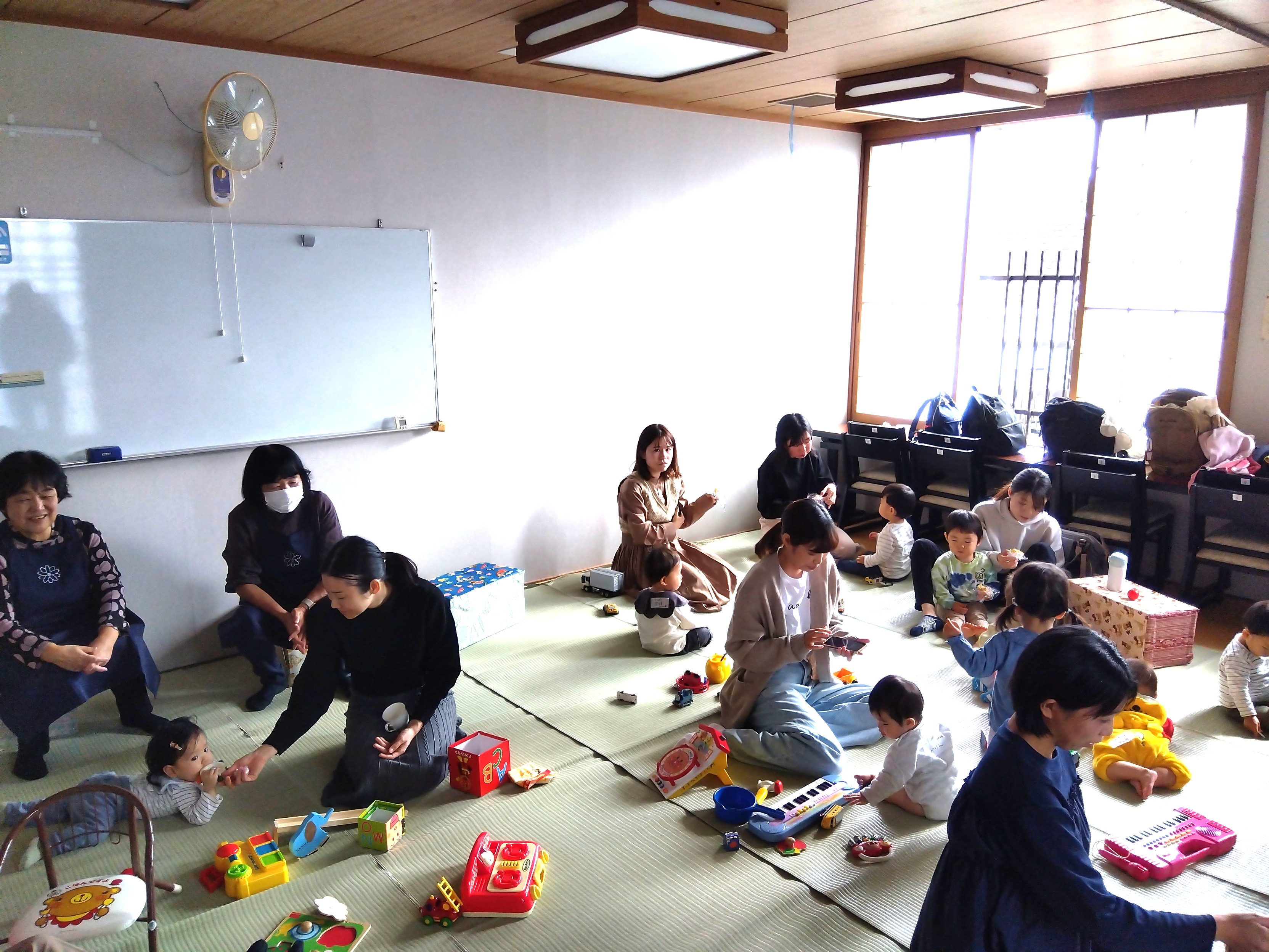ほっとひろば　白梅（子育てサロン）